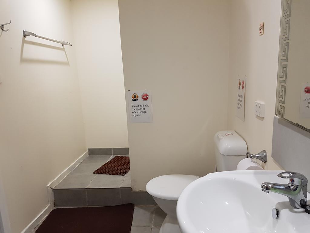 Traplins Accomodation Lakes Entrance Esterno foto